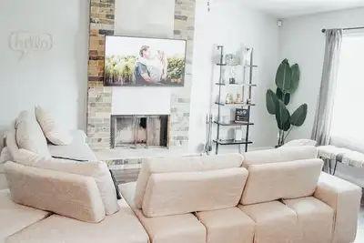 Image de Beautiful Home located near Downtown Savannah and Airport.