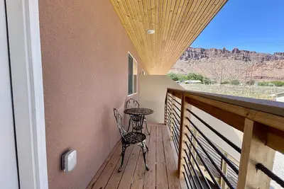 Image de #10 Garage, Balcony, Walking Distance to Hiking Trails