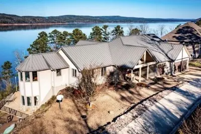 Image de Gorgeous Views Spacious Lakefront Multifamily Fun