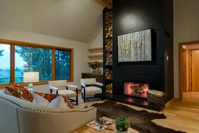 Image de Elevated Living in the Heart of Jackson Hole! Spend the Season 4bed