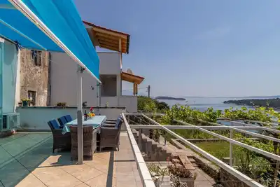 Image de Belle maison à Palit avec WiFi