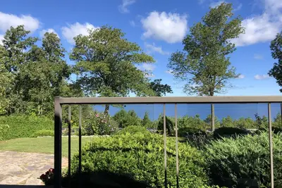 Image de All season spectacular water view cottage overlooking Georgian Bay.