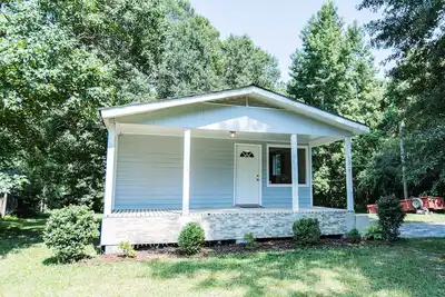 Image de Pleasant, Bright 3 Bedroom Cottage