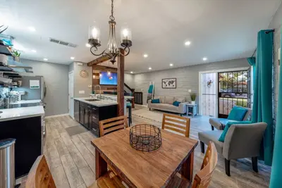 Image de Pool / 2 Br 1 Ba / Townhouse / Hikers Welcome
