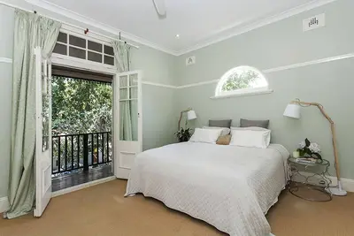 Image de Large SunnyTerrace by Queens Park& Centennial Park