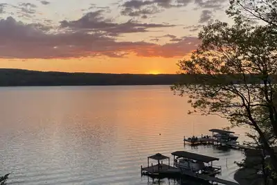 Image de Seneca Lake Front Wine Trail Sunsets