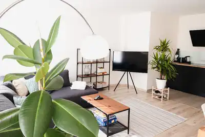 Image de ✰Exclusive✰ 72sqm apartment in the heart of Detmold, terrace, parking lot