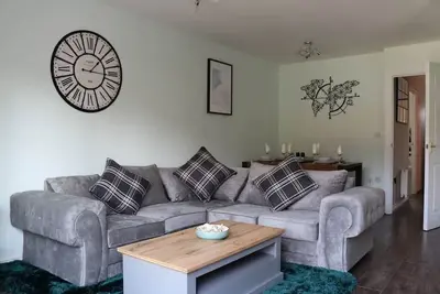 Image de Spacious Townhouse Tipton, Ideal for Contractors, Travellers & Families