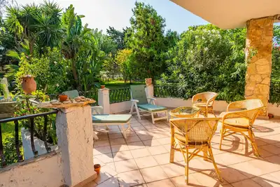 Image de Sicilian Oasis near by the sea Cir 19088005c218054