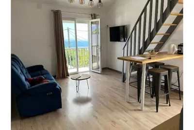 2 Bedroom Apartment in Sainte Clotilde