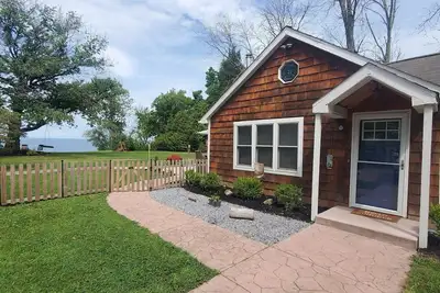 Image de Beautiful Private Lakefront Retreat in Wilson Ny