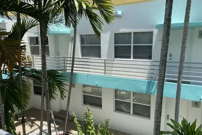 Image de Beautifully Remodeled Condo on Hollywood Boardwalk