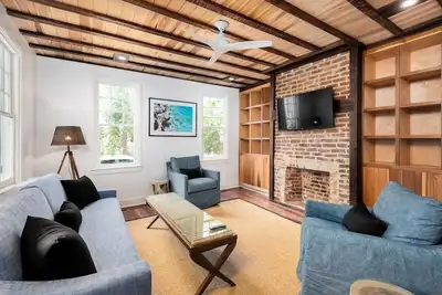 Image de Boutique Home & Resort Pool ‘Tuckertown’