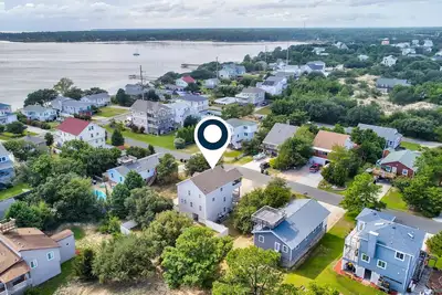 Image de Enchanting dog-friendly home with  ping pong, & washer/dryer