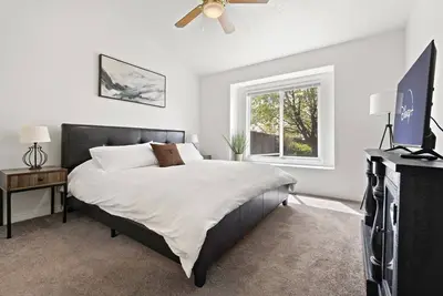 *Backyard*King*Parking*100Mbps*Smart Tv*Bbq*W/D