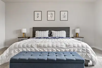 Image de *FirePit*King*Parking*1600ft²*Smart Tv*W/D