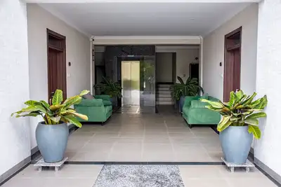 Image de Beautiful apartments with unobstructed golf course views.