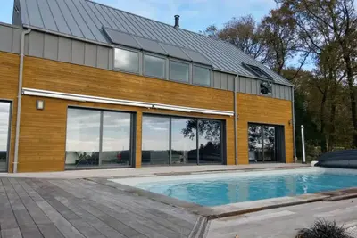 Image de Villa moderne avec piscine