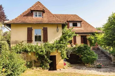 Image de Traditional gite with amazing pool and pool house. Sleeps 10