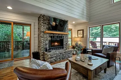 Image de Peek a boo Paradise - 4 minutes from Main Street Highlands