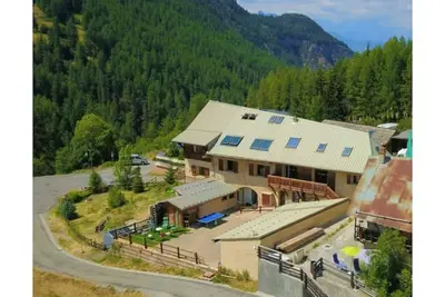 Image de Gite of 400m2 with land, lounge bar and games room
