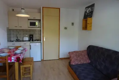 Image de 3ème étage, vue montagne\/village, balcon, parking, télévision, 23m², Les Arcs