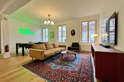 Image de ❤️️Historic building ❤️️ Downtown ❤️️ Private Terrasse