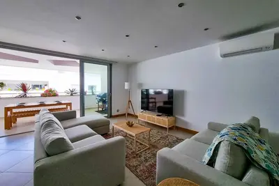 Flh Lagos Central Flat with Terrace