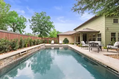 Image de South Austin Getaway | Large Home | Private Pool