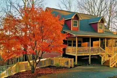 Image de Mountain View, hot-tub, & 2 king beds! Close to many wineries!