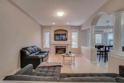 Image de Big family home w/ Deck, Ping Pong, Bbq & Garage