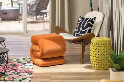 Image de Stay and support a talented local artist