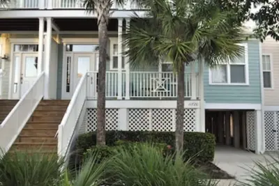 Image de Anglers Club - Waterfront Townhome w/ dockage included for one boat