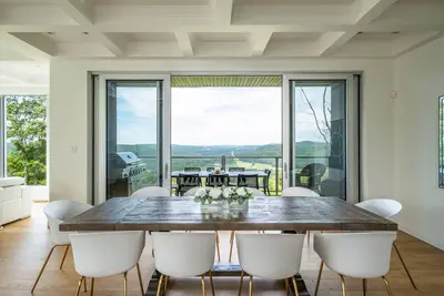 Image de Villa Summit | Salle de Cinéma | Salle de Jeux | Vues | Jacuzzi et Sauna