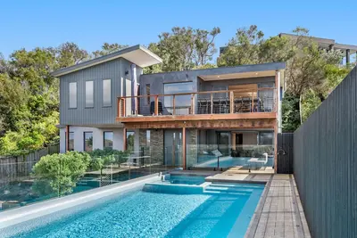 Image de Nautilus by Ready Set Stay - Sleeps 16 people