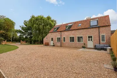 Image de The Hayloft At Warren House, romantic, with a garden in Wragby