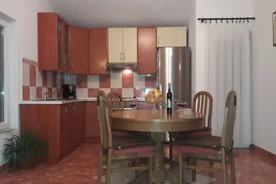 Image de Dvosobni Stan sa Bazenom, Jacuzzi, terasa sa Pogledom na More