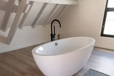 Image de Heerlijk Boerderij Verblijf 5 Aparte Slaapkamers