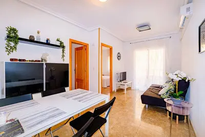 Image de For tourist rental apartment with two bedrooms 500 meters from two city beaches!