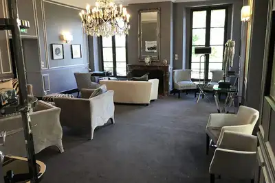 Image de la résidence du château de sancy