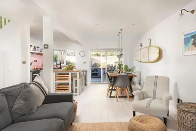 Image de Maris Cottage is a cosy home from home, perfect for a family with small children or some surfing fri