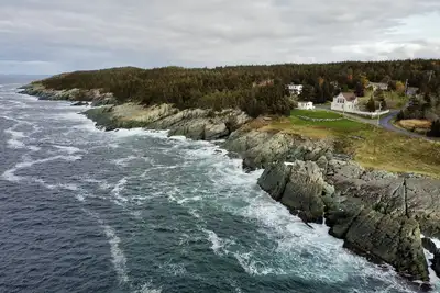 Image de Family-Friendly Oceanfront Home with Incredible Views, Ideal for Long Stays!