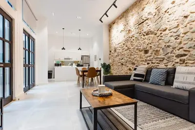 Image de Cozy one bedroom apartment by Domus-Rentals
