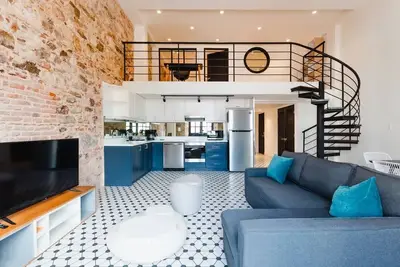 Beautiful apartment in Casa Lefevre by Domus-Rentals