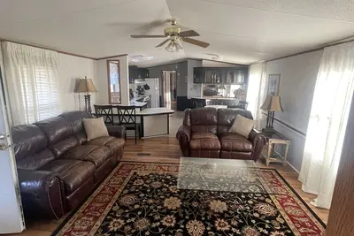 Image de Reel Deal! Covered Boat Parking! Long Term Rental!