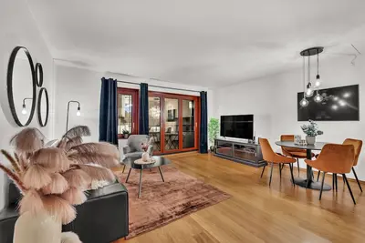 Image de Great apartment-well equipped, nice furniture and super location