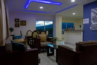 Image de City views Apartment.