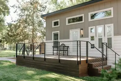 Image de Beautiful Cottage on Historic Grounds