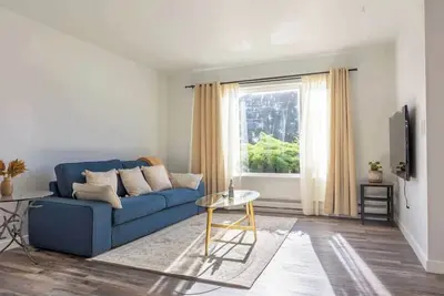 Image de lovely 2-bedroom apartment with free parking