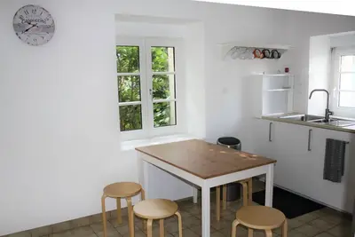 Image de Maison traditionnelle dans un village breton entre terre et mer